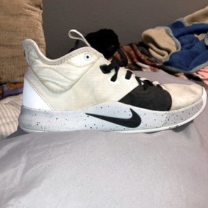 Used Nike Paul George 3’s